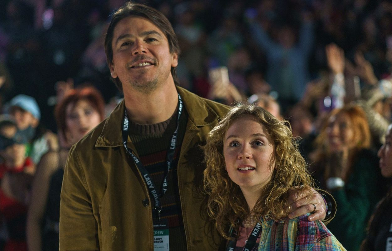 Josh Hartnett och Ariel Donoghue i "Trap"