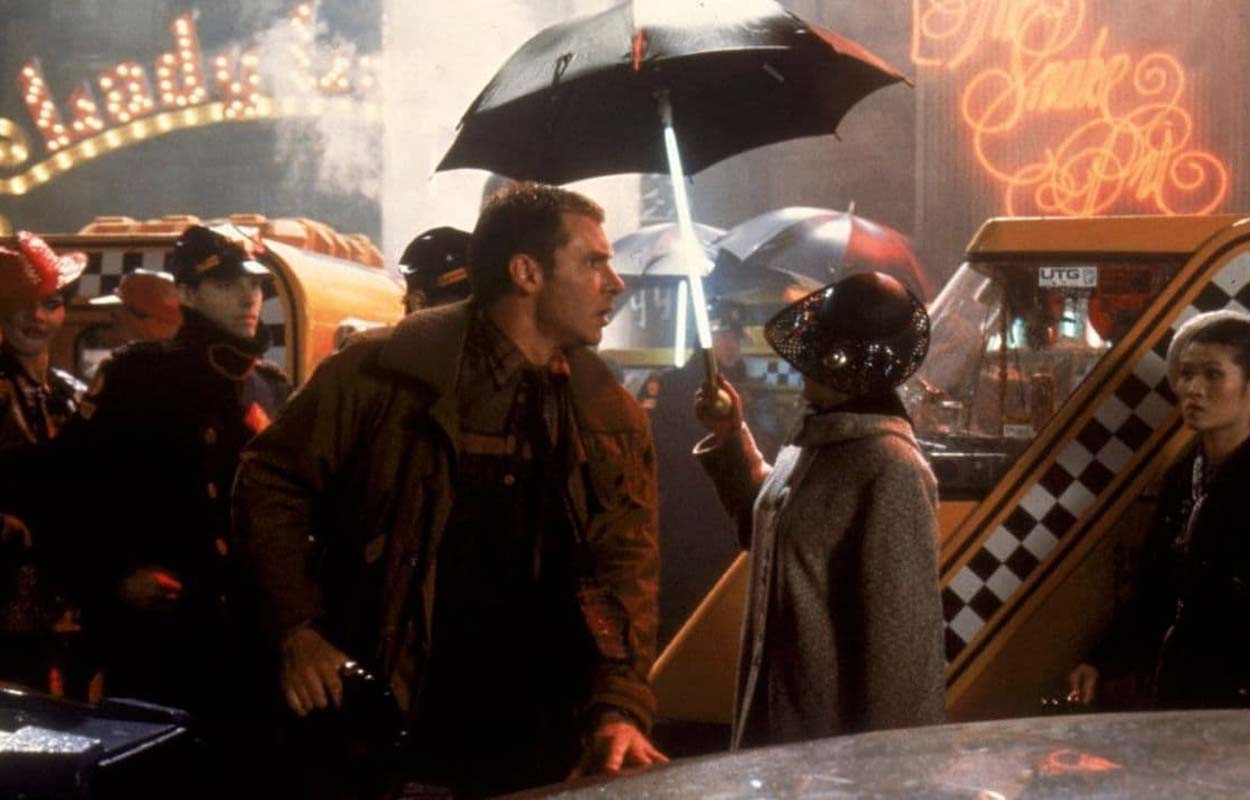 Harrison Ford springer i regnet i Blade Runner.