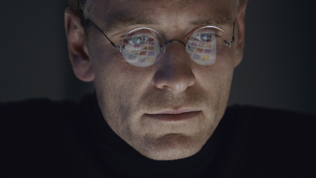 steve-jobs-movie-2015-holding