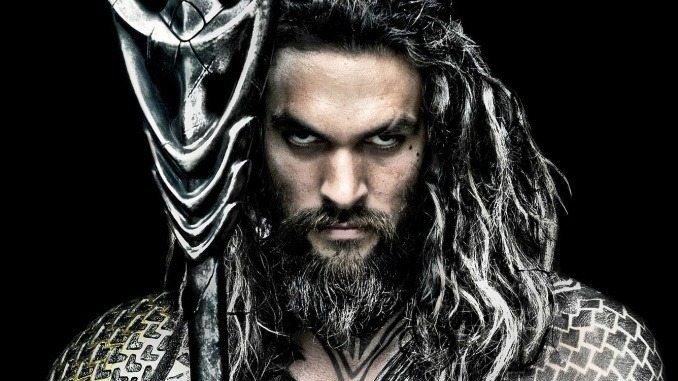 Jason Momoa som Aquaman - bästa filmtipsen 2018