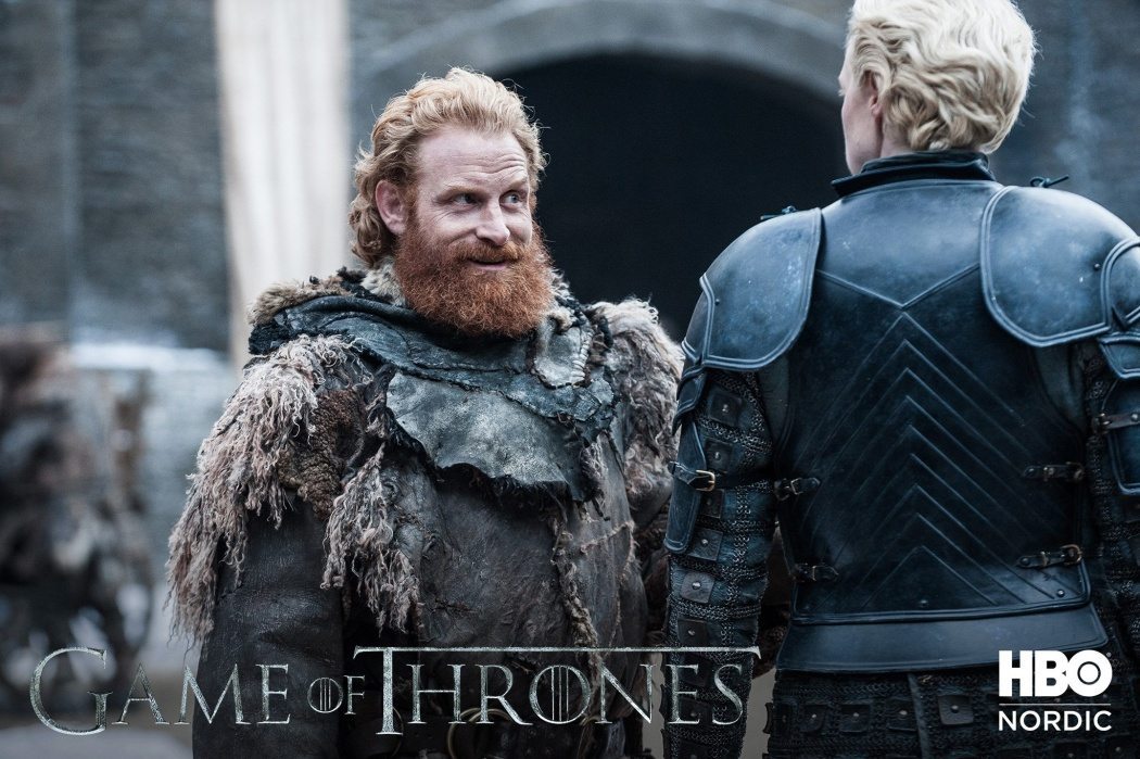 Kristofer Hivju som Tormund Giantsbane och Gwendoline Christie som Brienne of Tarth– Foto: Helen Sloan/HBO