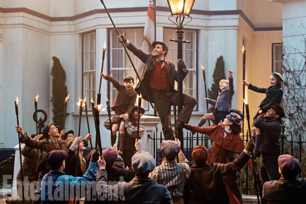 Bilder från filmen Mary Poppins Returns.