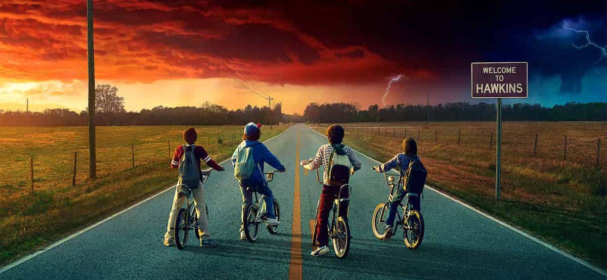 En beskuren del av en officiell poster till Stranger Things säsong 2