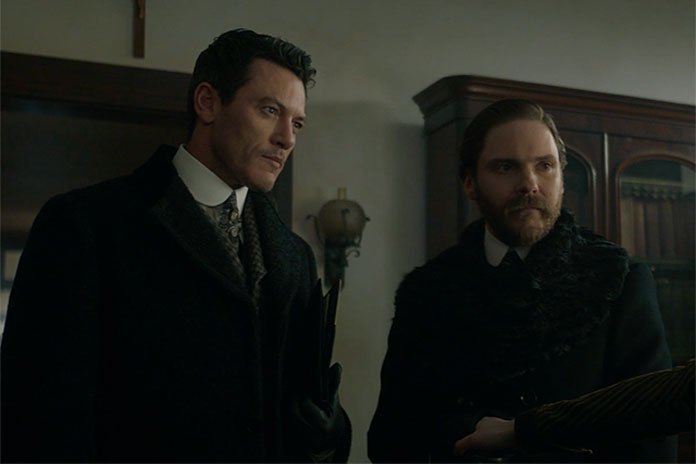 Luke Evans och Daniel Brühl i "The Alienist"