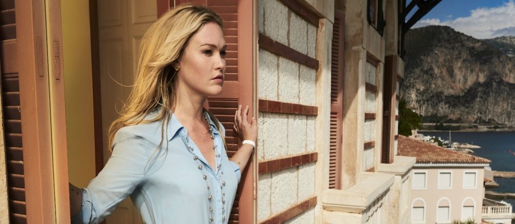 Julia Stiles i Riviera