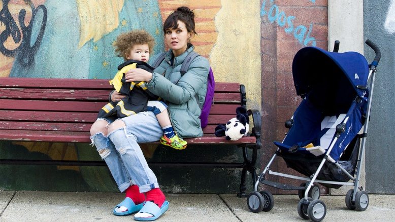 Mini-recension: SMILF – avsnitt 1