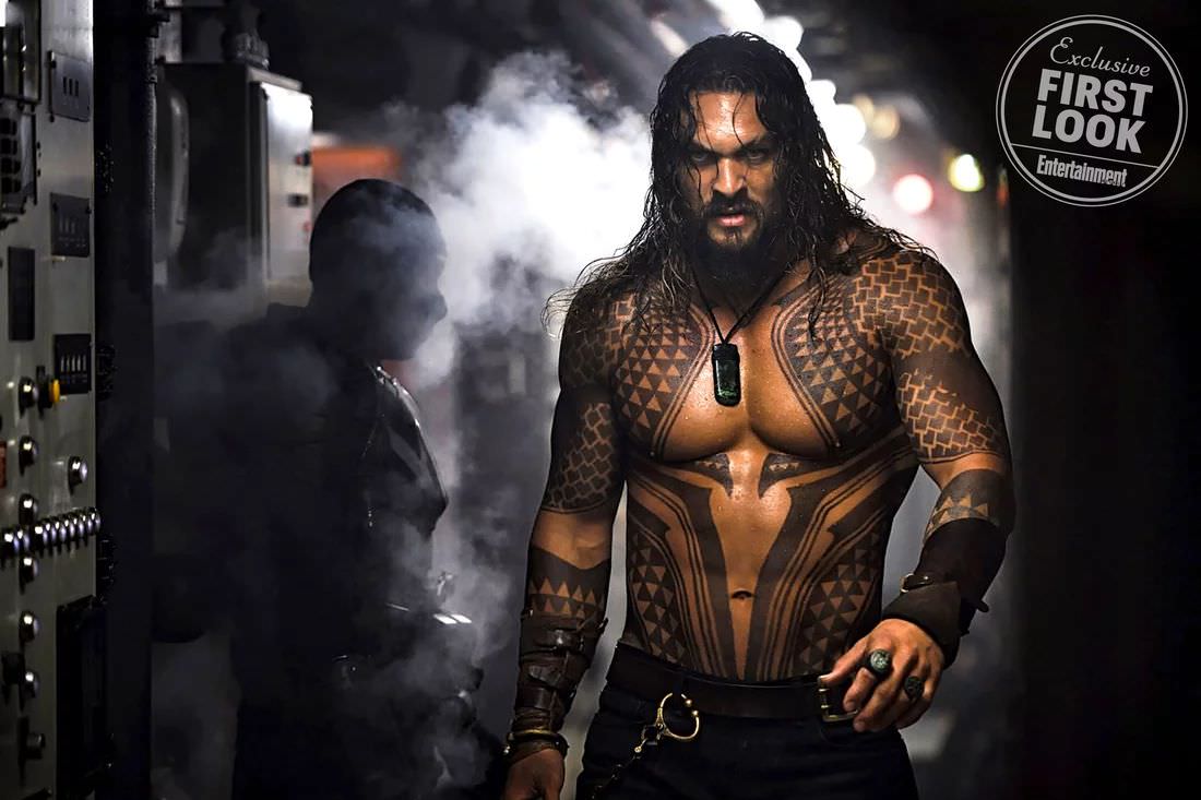 Första bilden på den råa skådespelaren Jason Momoa, på bilden ser vi Aquaman!