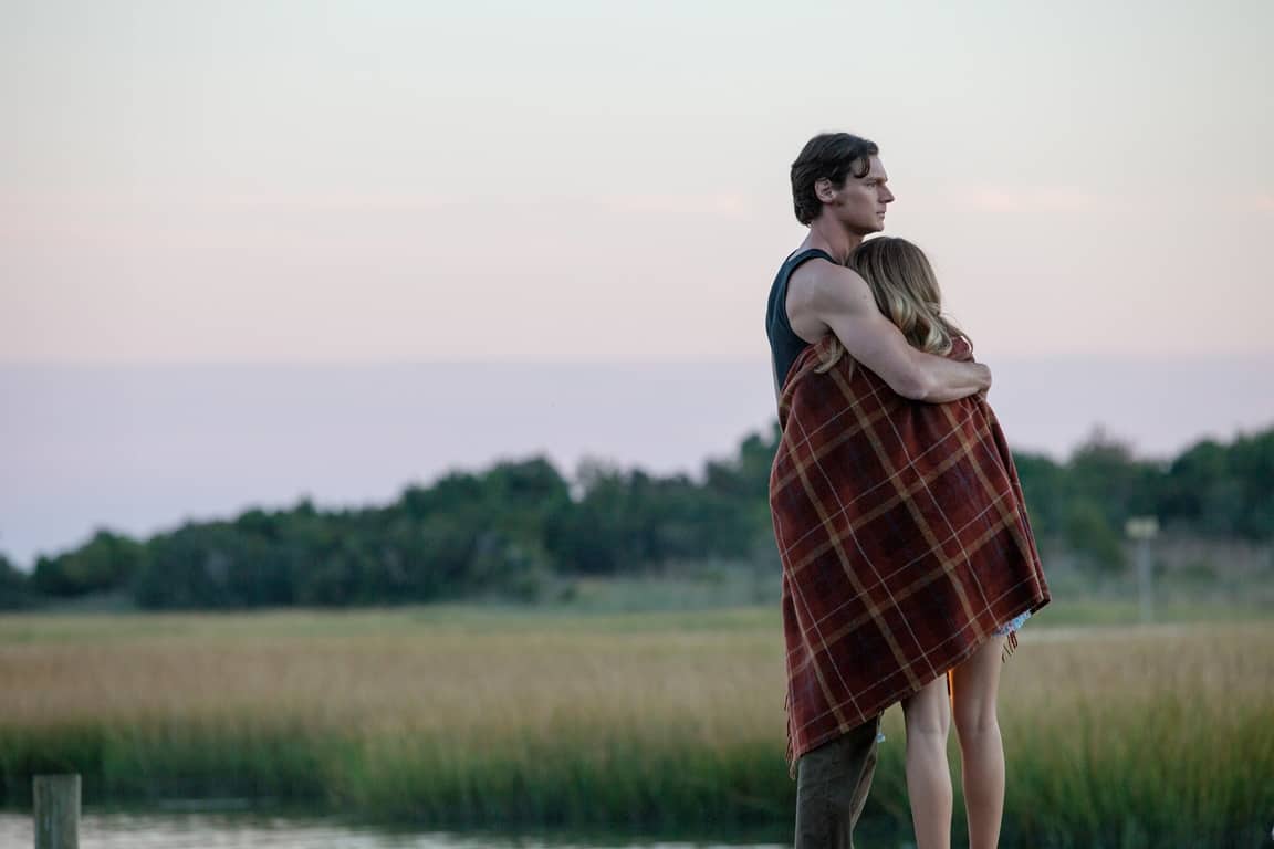 Benjamin Walker och Teresa Palmer i The Choice.