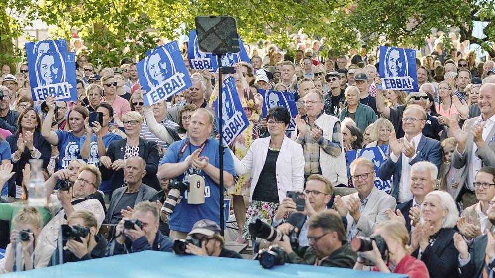 Publiken hejar på Ebba Busch Thor