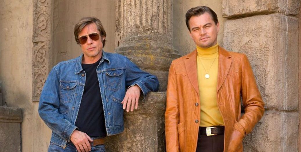 På bilden ser du Brad Pitt och Leonardo DiCaprio