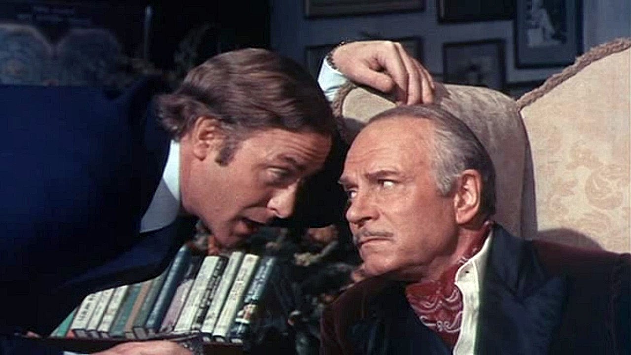 Laurence Olivier och Michael Caine i Sleuth - Spårhunden