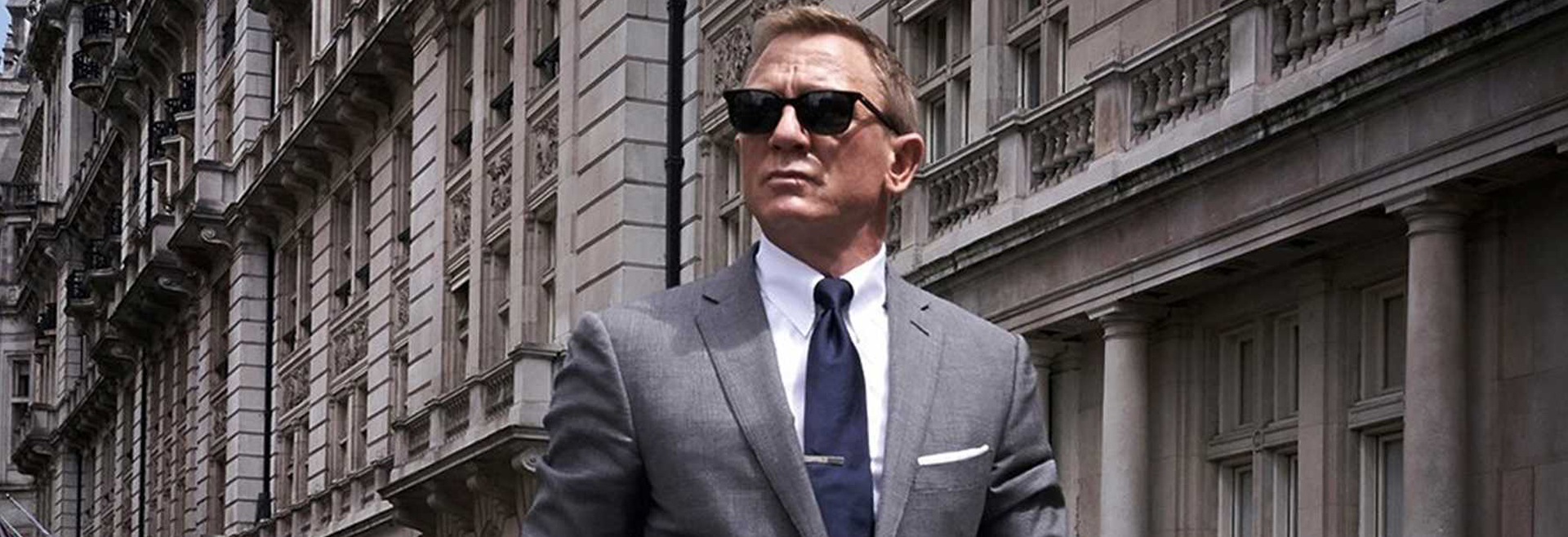 Daniel Craig som James Bond