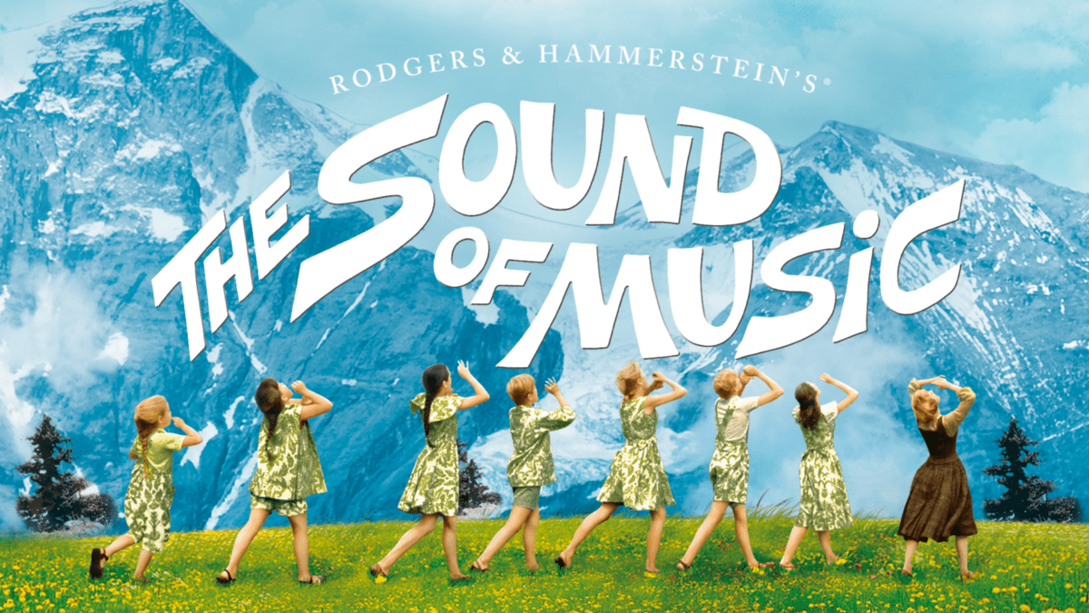 Se Sound of Music på Disney plus.