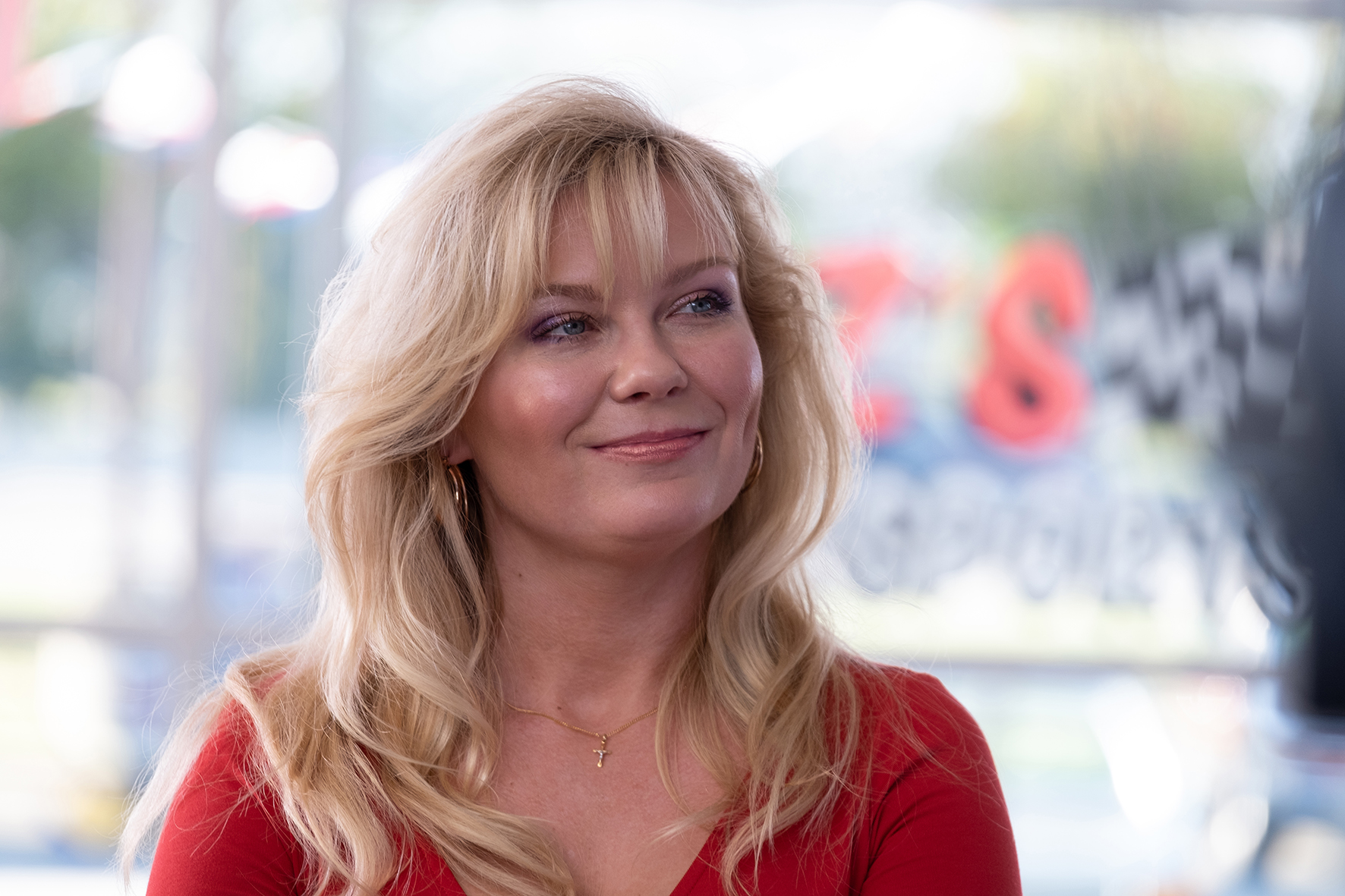 Kirsten Dunst i "On Becoming a God in Central Florida".