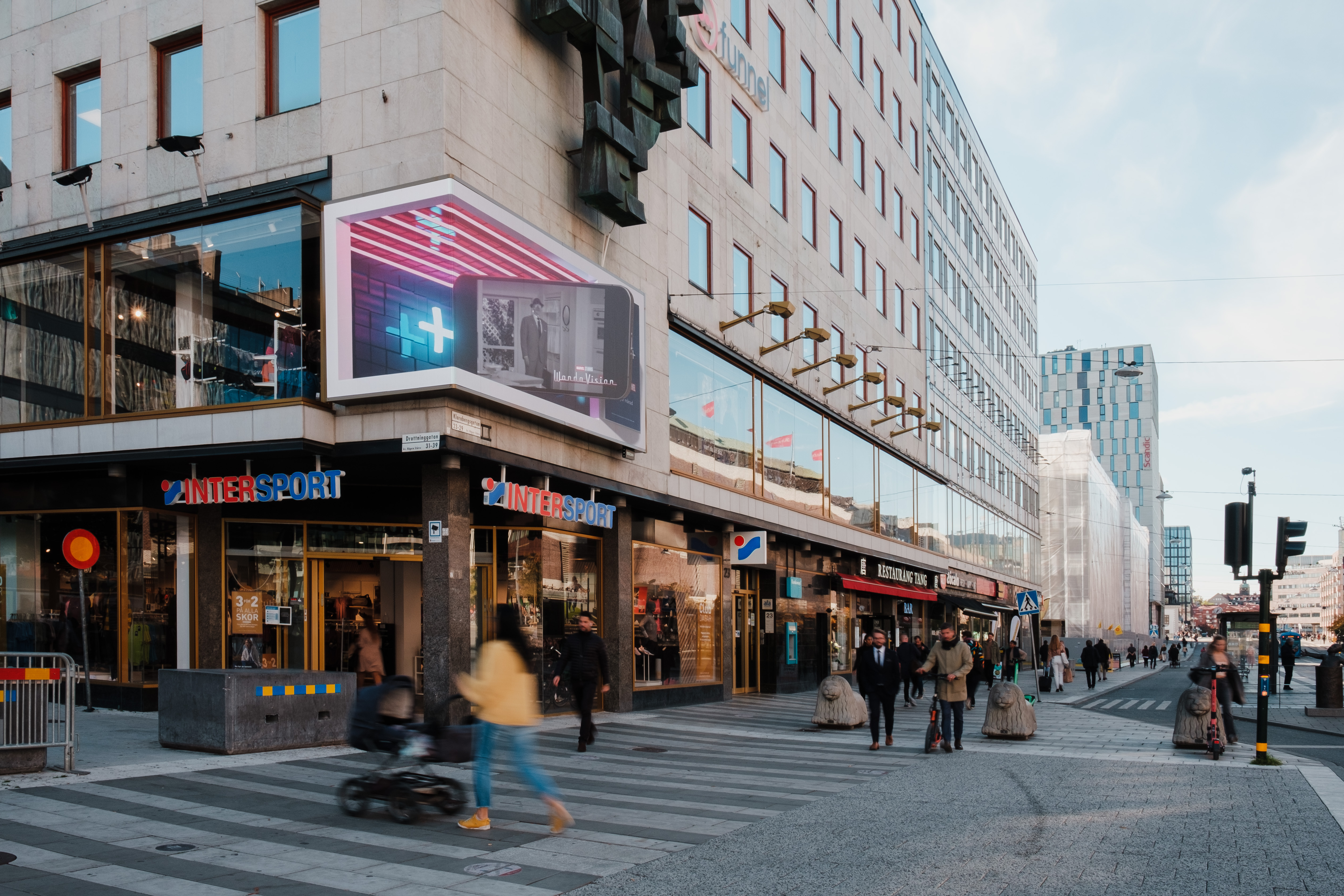 3D annonsering på Sergels torg