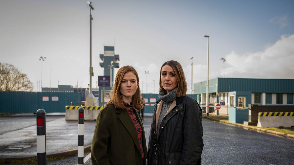 Suranne Jones och Rose Leslie. Foto: BBC.