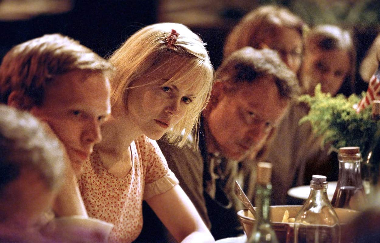 Dogville (2003)