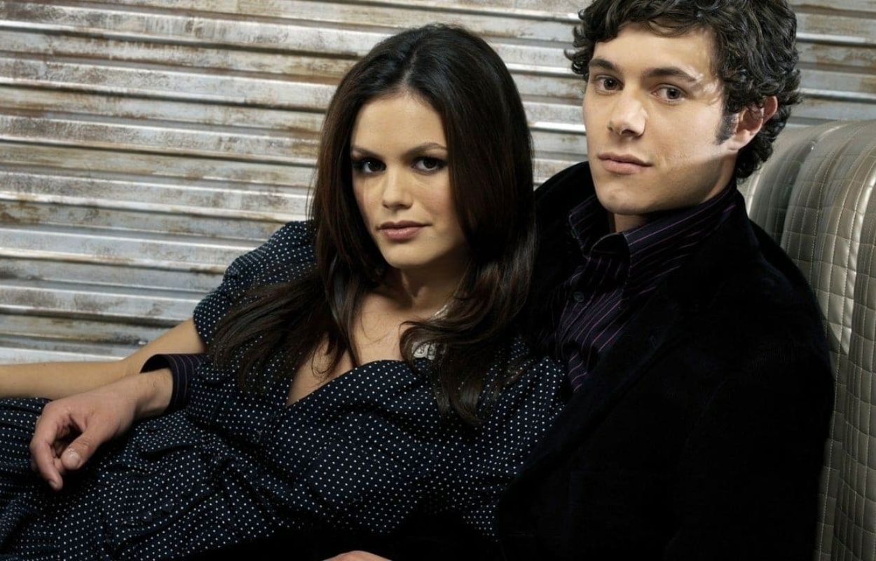 Adam Brody i rollen som "Seth Cohen" i OC