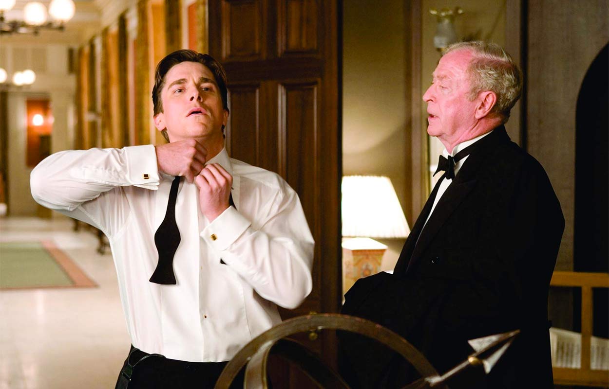 Michael Caine och Christian Bale i "Batman Begins".